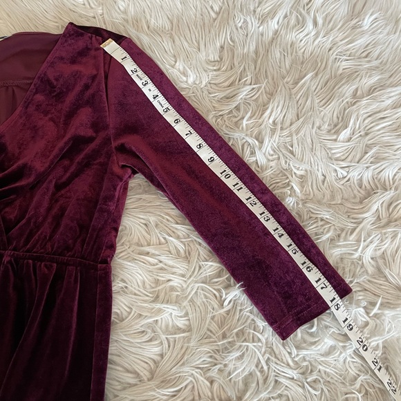 See And Be Seen | Purple Velvet | Midi Dress - Picture 7 of 12